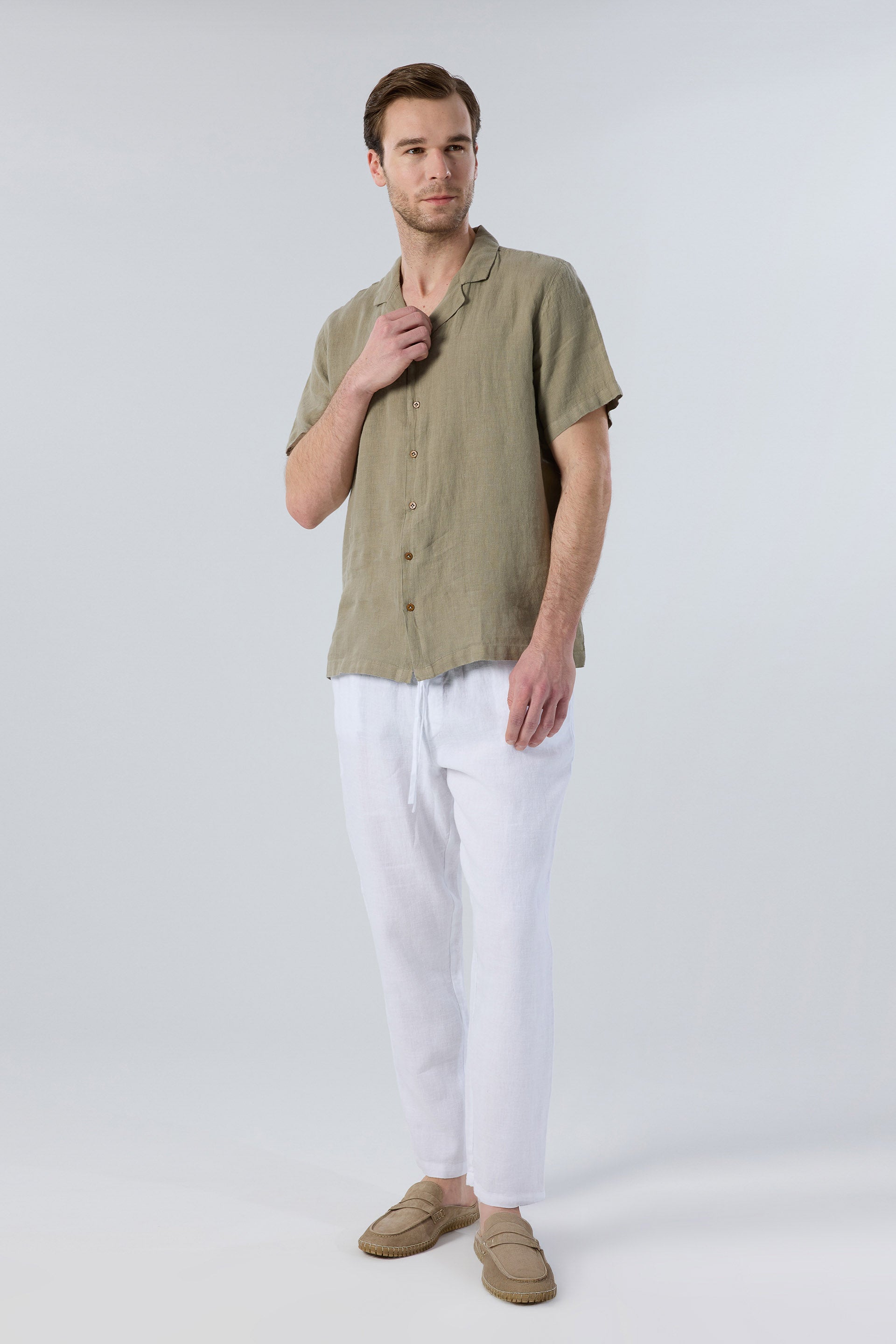 Yatık Yakalı Kısa Kollu Keten Erkek Gömlek #renk_Olive