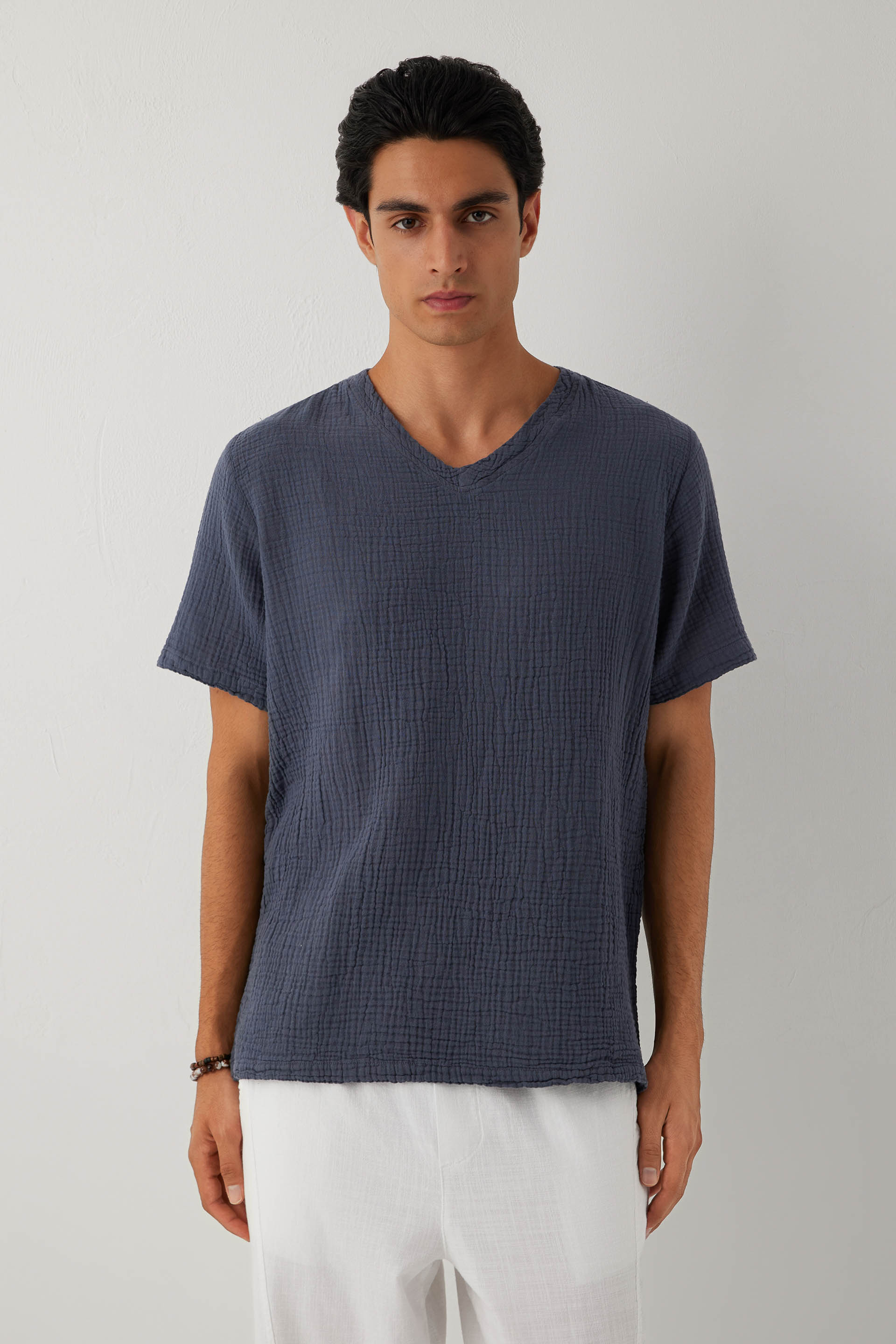 Nomad V Yaka Müslin Pamuklu Oversize Erkek Tişört #renk_Antrasit