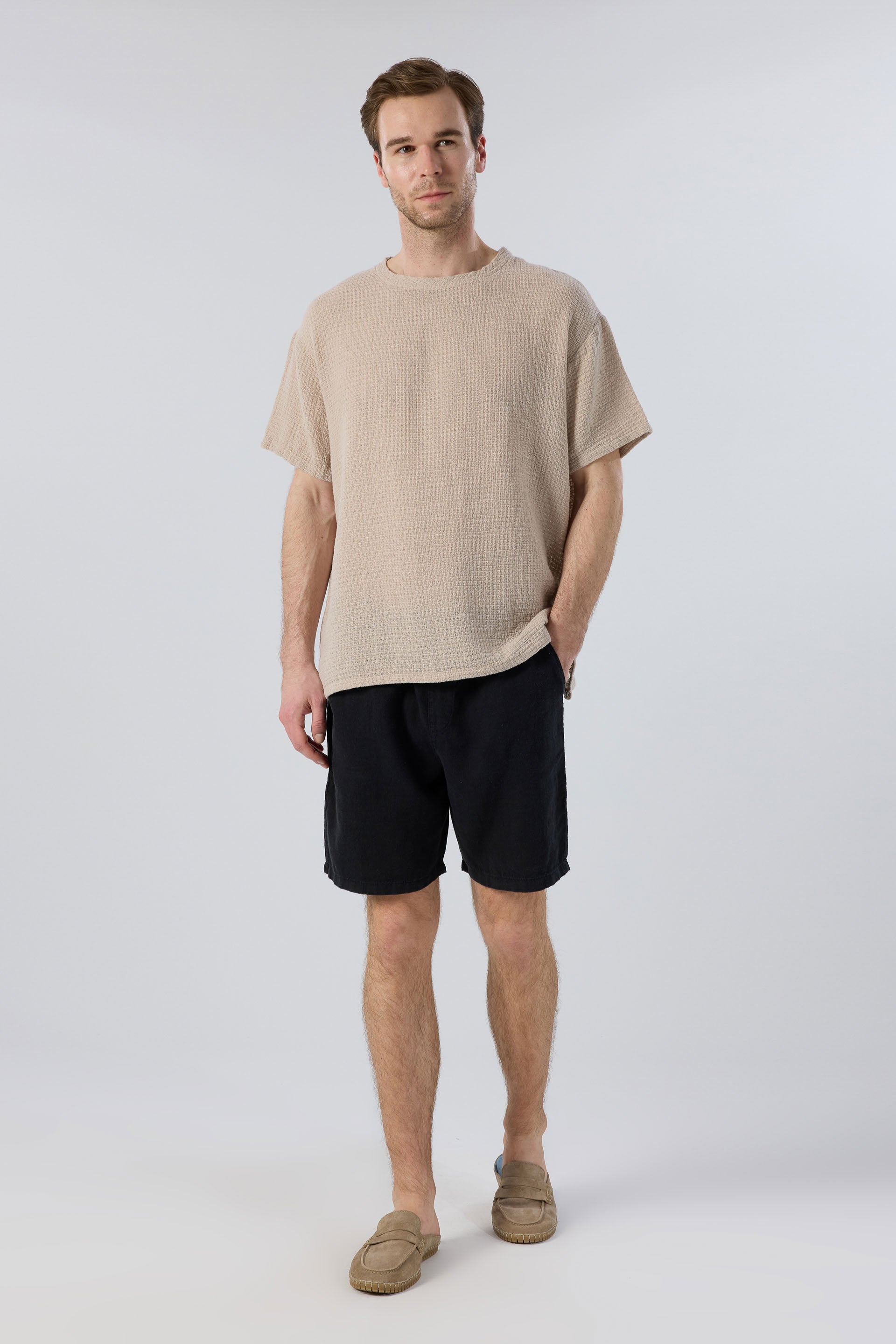 Rahat Kesim Cepli Siyah Renk Keten Erkek Şort #Renk_Siyah